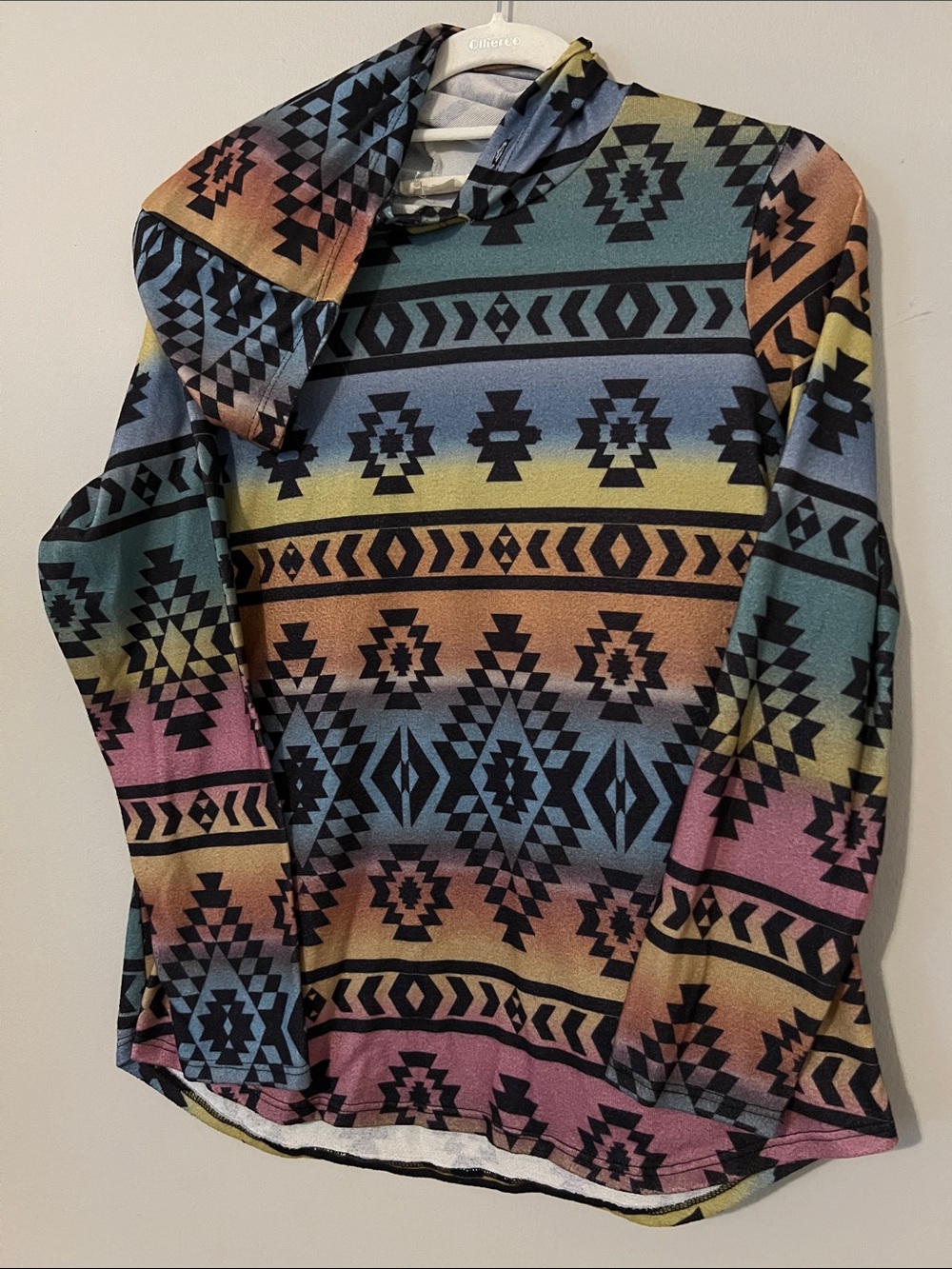 Avery Size M Multi-Color Aztec Hooded Women's Top
